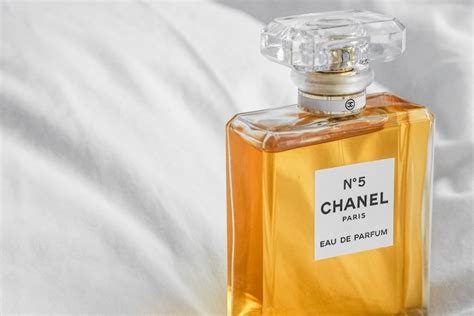 chanel gioeilli 5|Chanel number 5 perfume review.